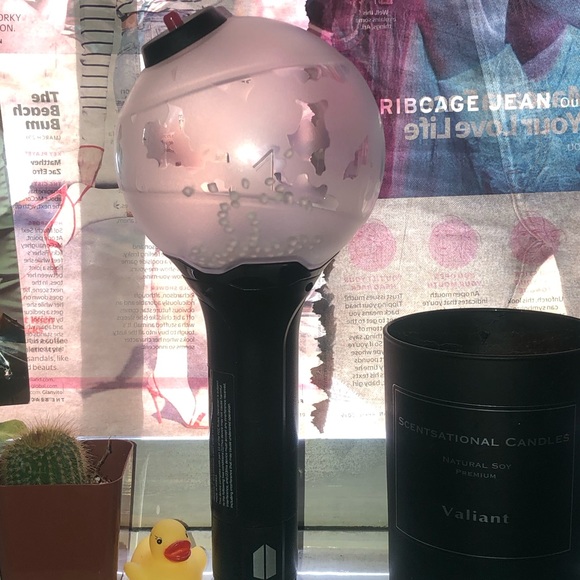 Official BTS Army Bomb Lightstick - Picture 2 of 5